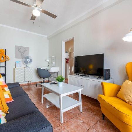 Comfy Flat W/ Rooftop Beach View By Lovelystay บูร์เกา ภายนอก รูปภาพ