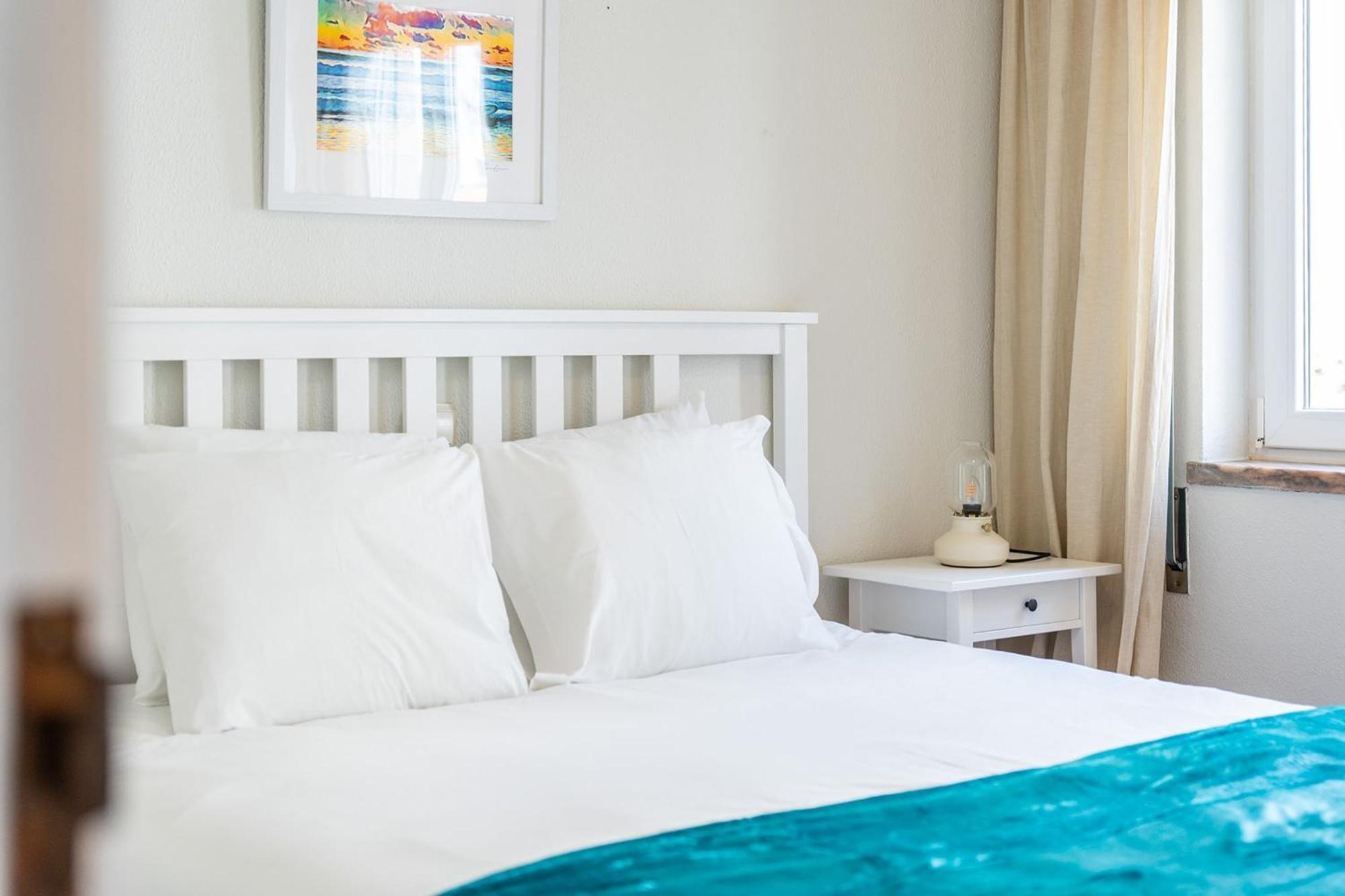 Comfy Flat W/ Rooftop Beach View By Lovelystay บูร์เกา ภายนอก รูปภาพ